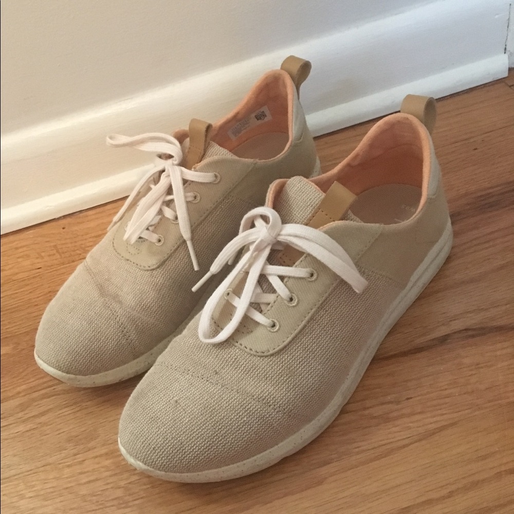 TOMS Cabrillo Canvas Lace Up Sneaker